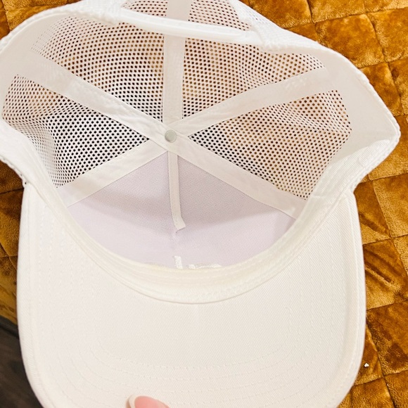ALO White Cap
